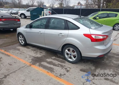 2014 Ford Focus Se z USA, uszkodzony, nr VIN 1FADP3F2XEL420772